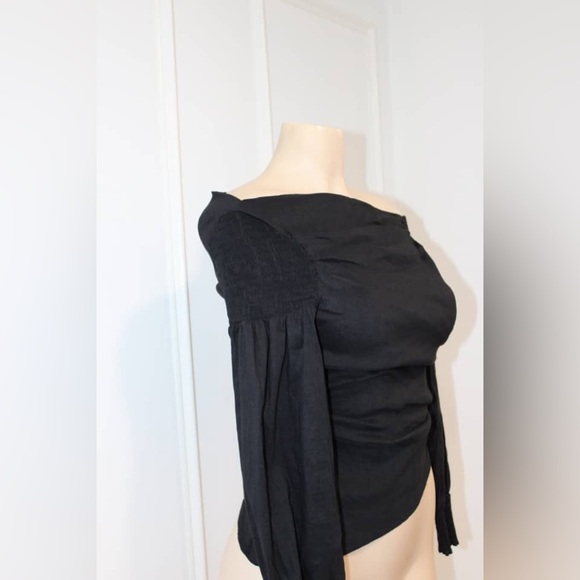 Zara Asymmetric Top Size Small - Picture 6 of 7
